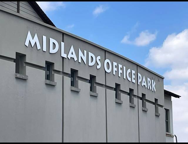 BUSINESS PROPERTY TO RENT IN MIDSTREAM ESTATE